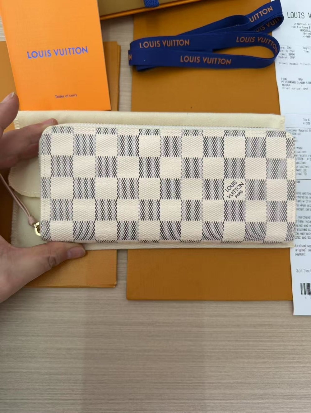 Louis Vuitton Clemence Wallet Damier Azur - Picture 2 of 15